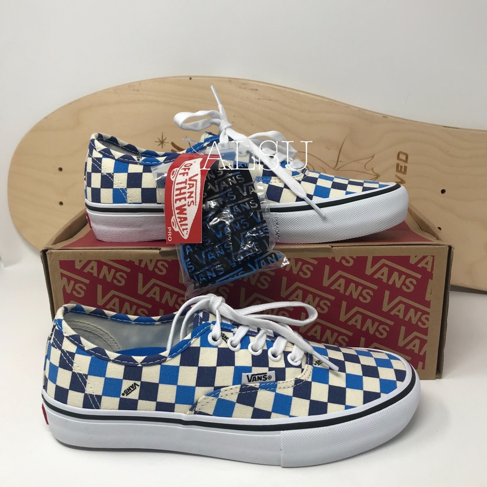 🌸Sale🌸 VANS Authentic Pro Checkerboard White Blue Womens Size 8.5 VN0A3479UH2 - Picture 3 of 8